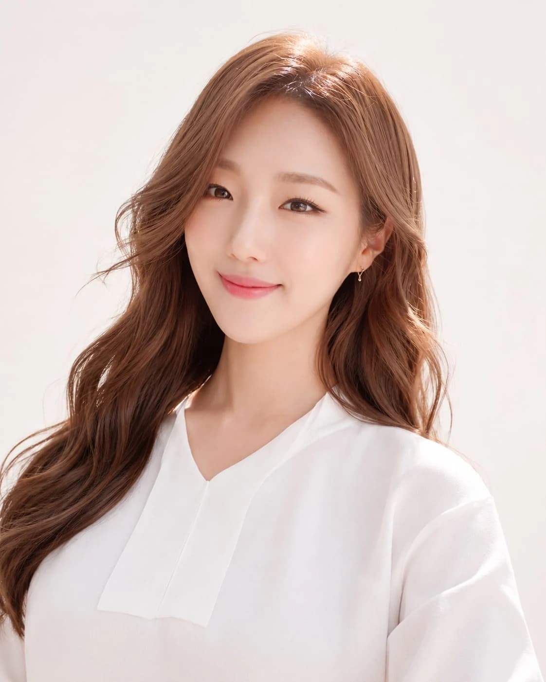 BEGINNING Long Hair 02/41 — Soft waves with a side part · Long hair with natural texture flowing to one side and subtle volume.