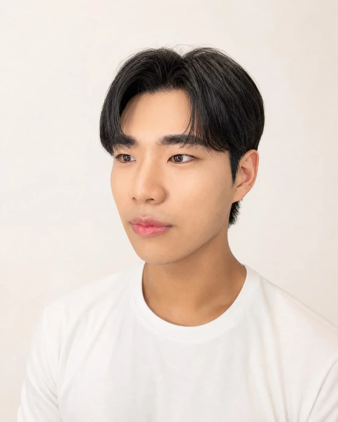 BEGINNING Men’s Hair 03/14 — Natural two-block hair with a part · Clean lines and effortless texture for an everyday men’s style.